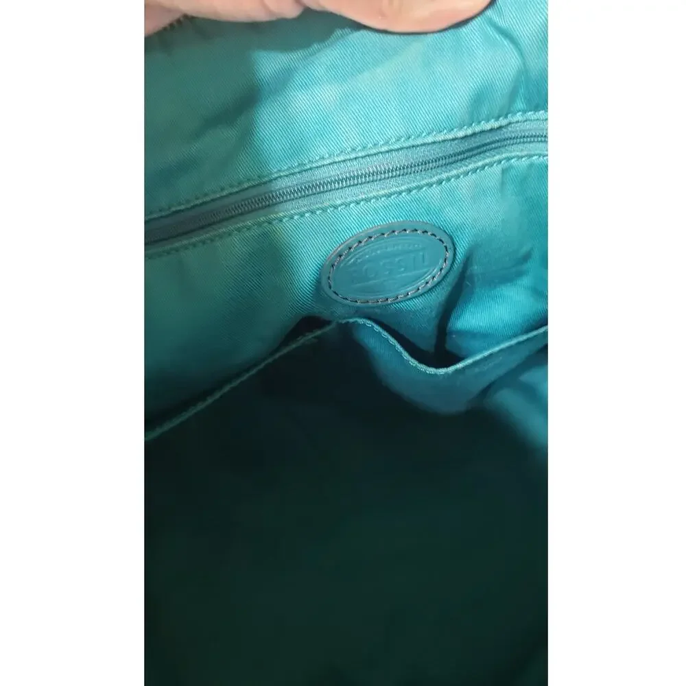 Fossil sleek leather